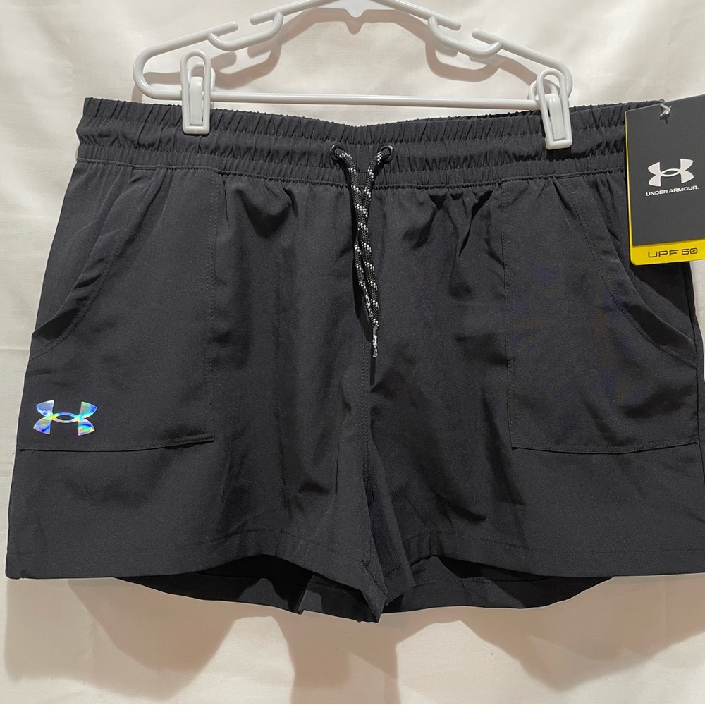 Under Armour Girls Black Athletic Shorts